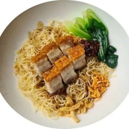 3 บะหมี่ไข่ หรือ บะหมี่หยก หมูกรอบฮ่องกง