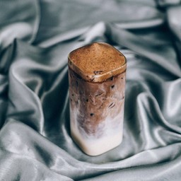 Iced Hojicha  โฮจิฉะ เย็น