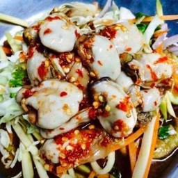 ยำมะม่วงหอยนางรม