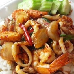 ข้าวราดพริกเผารวมมิตร