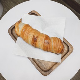 Sausage roll croissant