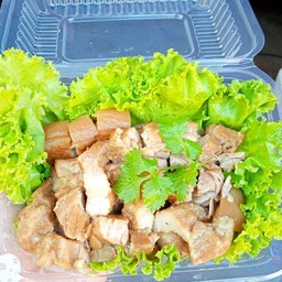 หมูสามชั้นต้มน้ำปลา ชุดใหญ่ น้ำจิ้มซีฟู้ด