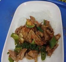 ผัดเผ็ดเนื้อ ราดข้าว