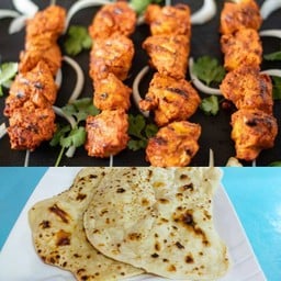 ไก่ย่างทันดูรีเสียบไม้ 2 ไม้+โรตีนานTandoori Chicken Skewers 2Pcs with Choice of Naan