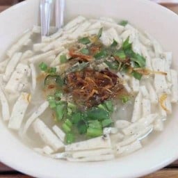 ก๋วยจั๊บญวณ ข้าวขาหมู - Papaya กม.5