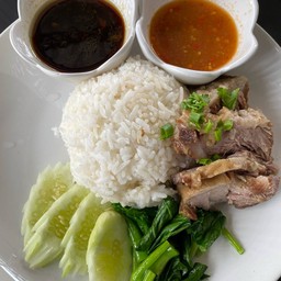 ข้าวหมูตุ๋น