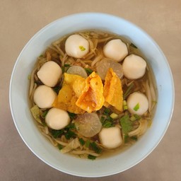 เกาเหลาลูกชิ้นปลา