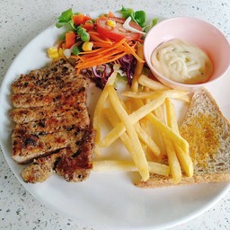 สเต็กสันนอกหมูพริกไทยดำ