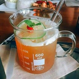 ชาเขีบวกรีนที น้ำผึ้ง มะนาว เย็น