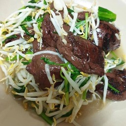 หมูเลือดผัดถั่วงอก