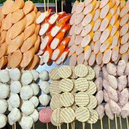 ลูกชิ้นยำลูกชิ้นทอด