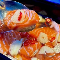 แซลม่อนดองน้ำปลาL