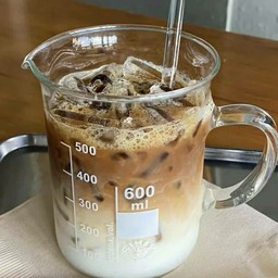 วนิลา ลาเต้ เย็น