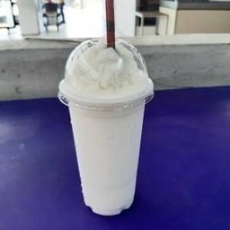 นมสดน้ำผึ้งปั่น