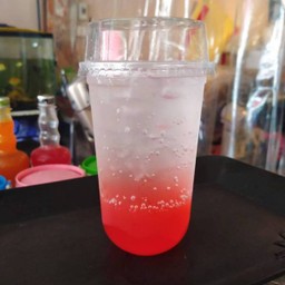 โซดาสตรอว์เบอร์รี่