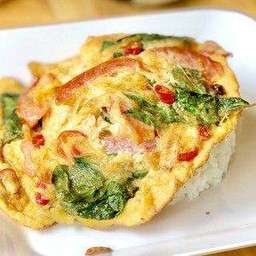 ข้าวไข่เจียวใบกะเพราหมูสับ