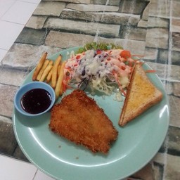 เสต็กปลา (ปลาดอลลี่ทอด)