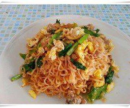 ผัดมาม่าหมู