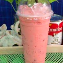 สตอเบอรี่นมสดปั่น