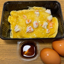 ทองพลอย ข้าวคอหมูย่าง-ยำกุ้งแซ่บ