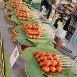 ไส้กรอกอีสาน By คนเจียงใหม่  ติดคลังเครื่องเขียน