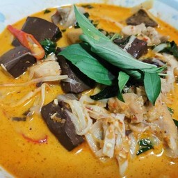 แกงไก่หน่อไม้ดอง