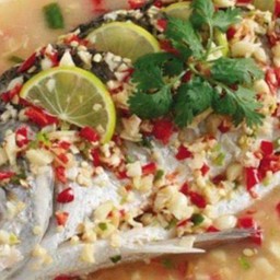 ปลากระพงนึ่งมะนาว