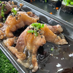 ซูชิหน้าเนื้อย่างไฟ