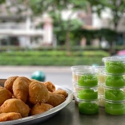 ปาท่องโก๋+นมข้นหวาน