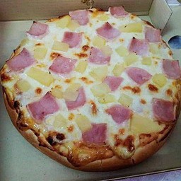 พิซซ่าหน้าฮาวาเอี้ยน