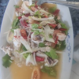 ยำวุ้นเส้นทะเล