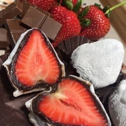 ไดฟูกุสตรอเบอร์รี่สด รสช็อคโกแลต L