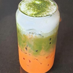 Iced Uji Matcha Thai Tea (อูจิมัทฉะชาไทยเย็น)