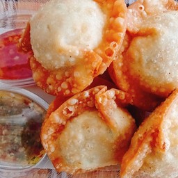 หมูสามกรอบ