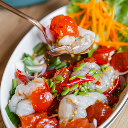 ยำกุ้งไข่แดงเค็ม