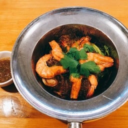 กุ้งอบวุ้นเส้น