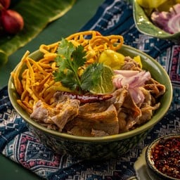 ข้าวซอยเนื้อสไลด์