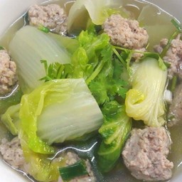 แกงจืดเต้าหู้ หมูสับ ผักกาดขาว