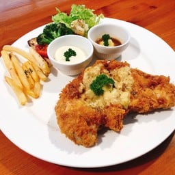 สเต็กไก่ทอดชีส