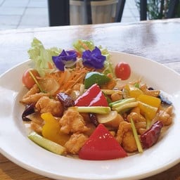 ไก่ผัดเม็ดมะม่วงหิมพานต์