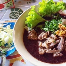 ก๋วยเตี๋ยวหมูน้ำตก