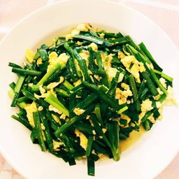 韭菜炒蛋  กุ้ยช่ายผัดไข่