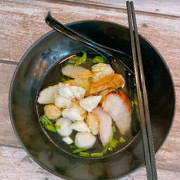 เกี๊ยวกุ้งรวมเนื้อปู