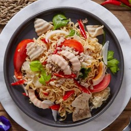 ยำมาม่า