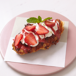 Strawberry & Cream Croffle
