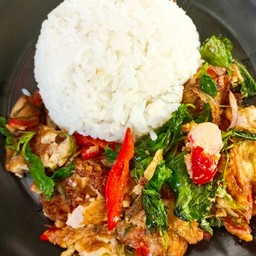 กะเพราไข่เจียว