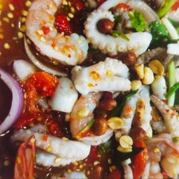 ตำเหลาหมึกสาย+กุ้งสด