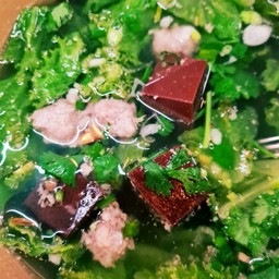 ต้มเลือดหมู  ไม่มีเครื่องใน