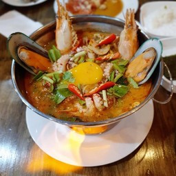 มาม่าทะเลเดือด