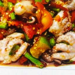 ตำเหลาหมึกสาย